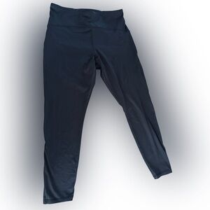 Black High-Waisted 3/4 Leggings